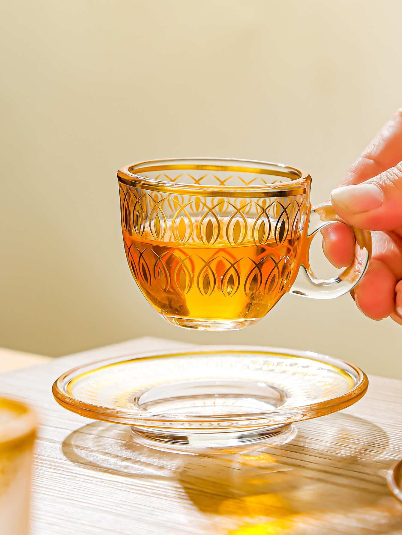 Nordic transparent gold-painted creative tea cups, glass cups, light luxury heat-insulating coffee cups and cold drink cups pic 7