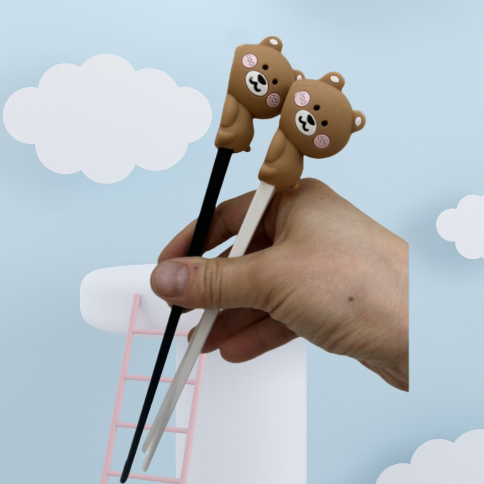 宝宝训练筷 专业儿童练习筷 卡通虎口辅助筷 二合一儿童筷子垫详情2