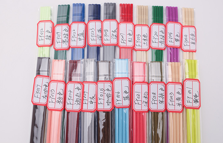 Factory stock of colored non-flame aroma diffuser sticks, deodorizing aroma diffuser sticks, essential oil accessories, fiber sticks, and aroma diffuser sticks pic 1