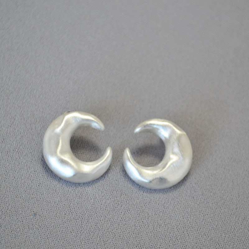 法式复古银色月牙拉夸张冷淡风小众设计高级感925银针耳钉耳饰女详情3