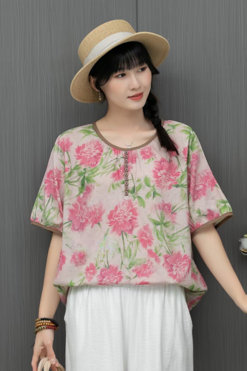 2025 Summer New Style artistic printed cotton and linen shirt, retro loose large size round-neck pullover, elegant T-shirt for women pic 23