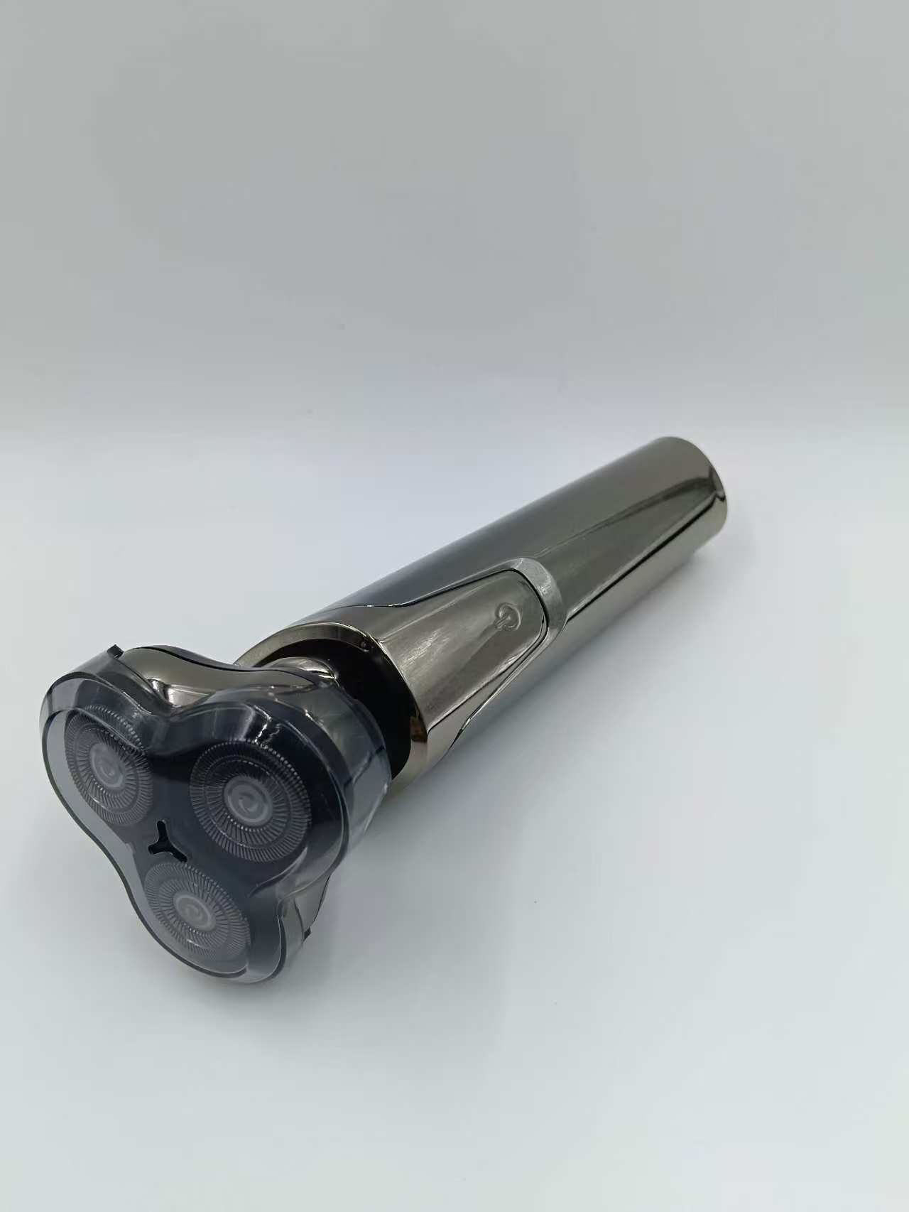 三合一电动剃须刀男士旋转式三刀头USB充电水洗便携刮胡刀详情3