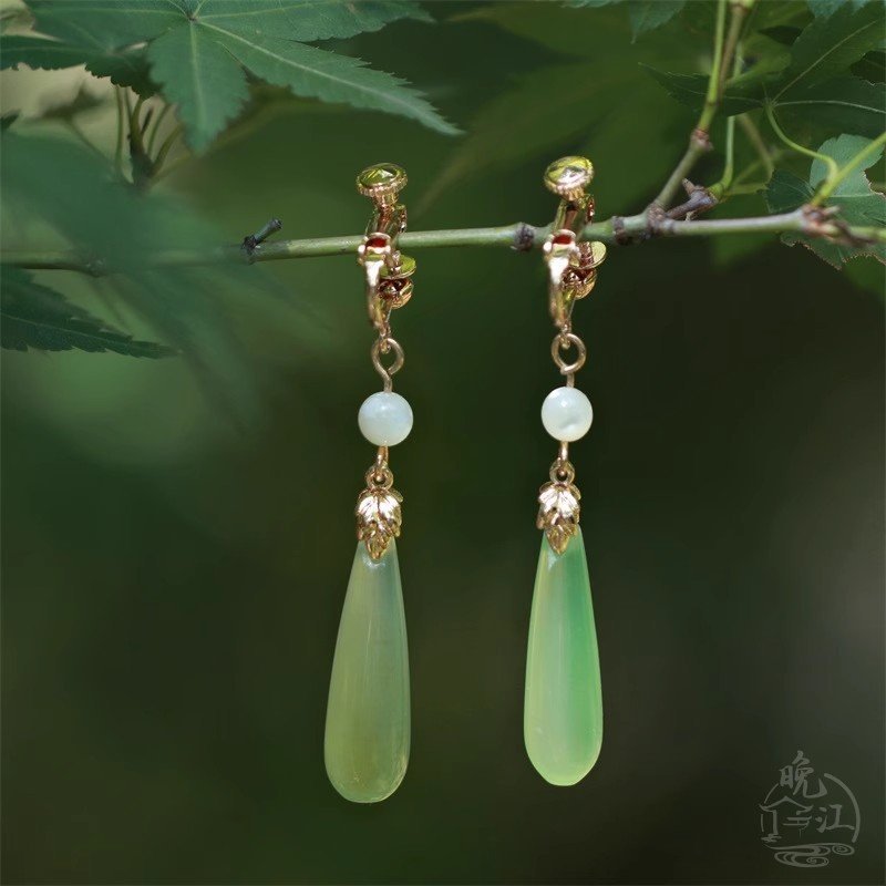 Hot-selling Qiancong New Chinese-style niche design ancient-style Hanfu, high-end ear clips, earrings and earrings, Chinese-style cheongsam for women pic 3