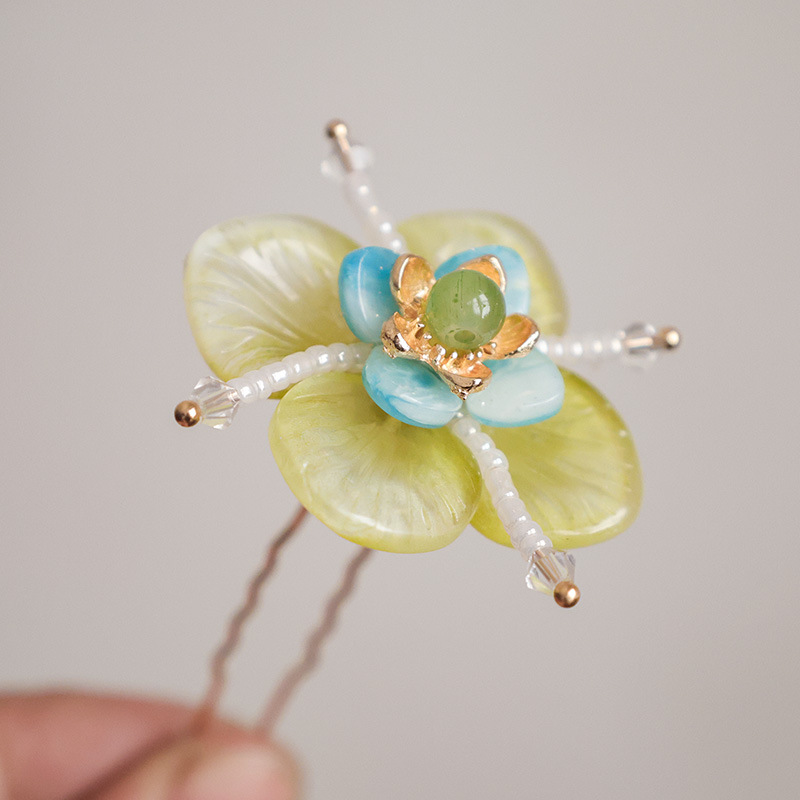 Ancient-style Hanfu headwear decorated with U-shaped small hairpins for fresh hair cover, traditional Chinese-style flower hairpins, and walking and swaying cheongsam hair accessories pic 5