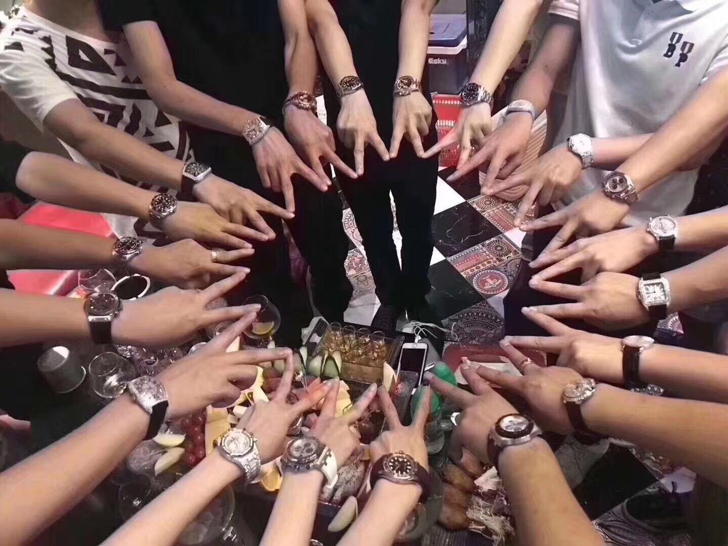 名品豪牌手表满天星dw小绿表阿浪玛琴尼瑞士机械表详情3
