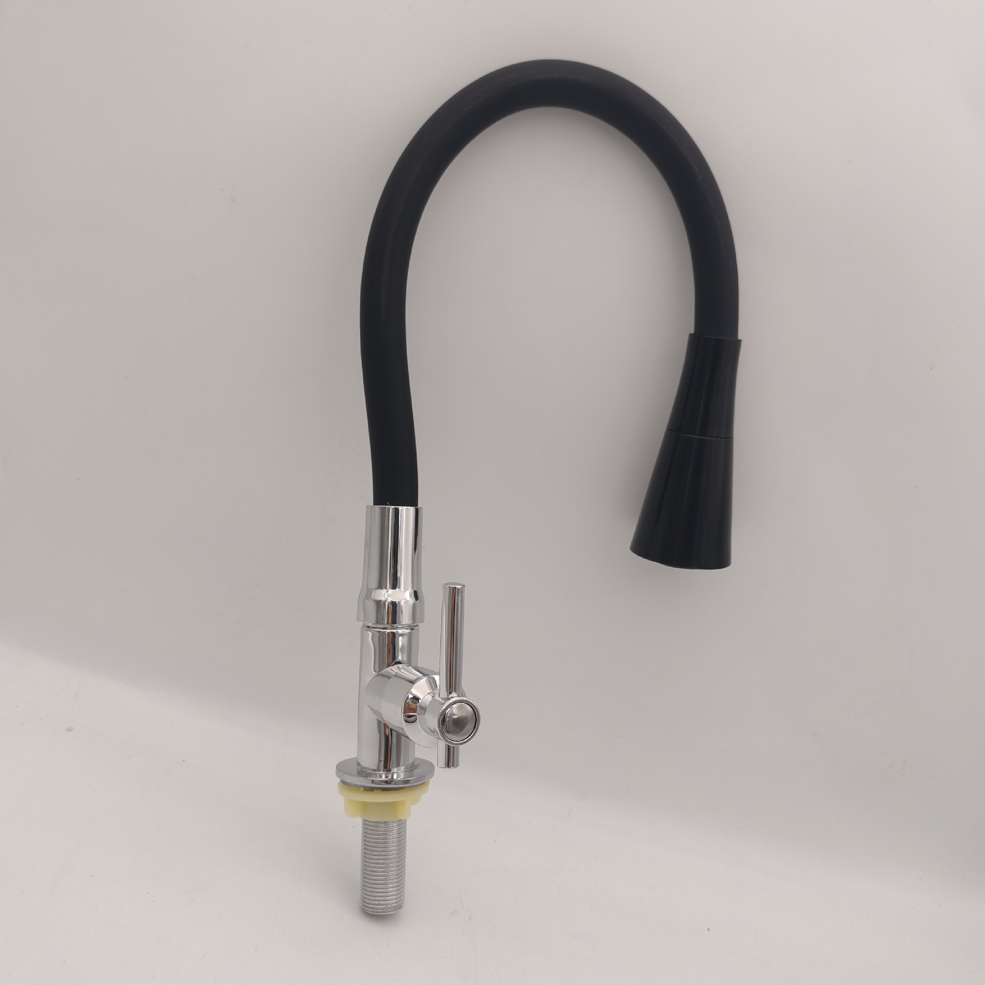 出口东南亚跨境款 ABS塑料立式彩管万向龙头 厨房单冷菜盆龙头详情2