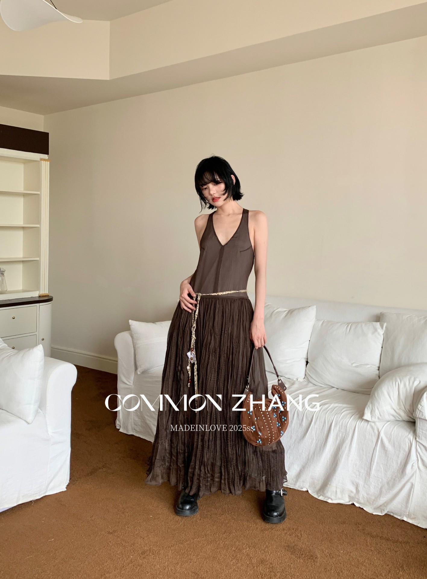 CZ ZHANG Mocha Mousse retro pleated V-neck dress Texture backless slightly transparent long dress B26987 pic 27