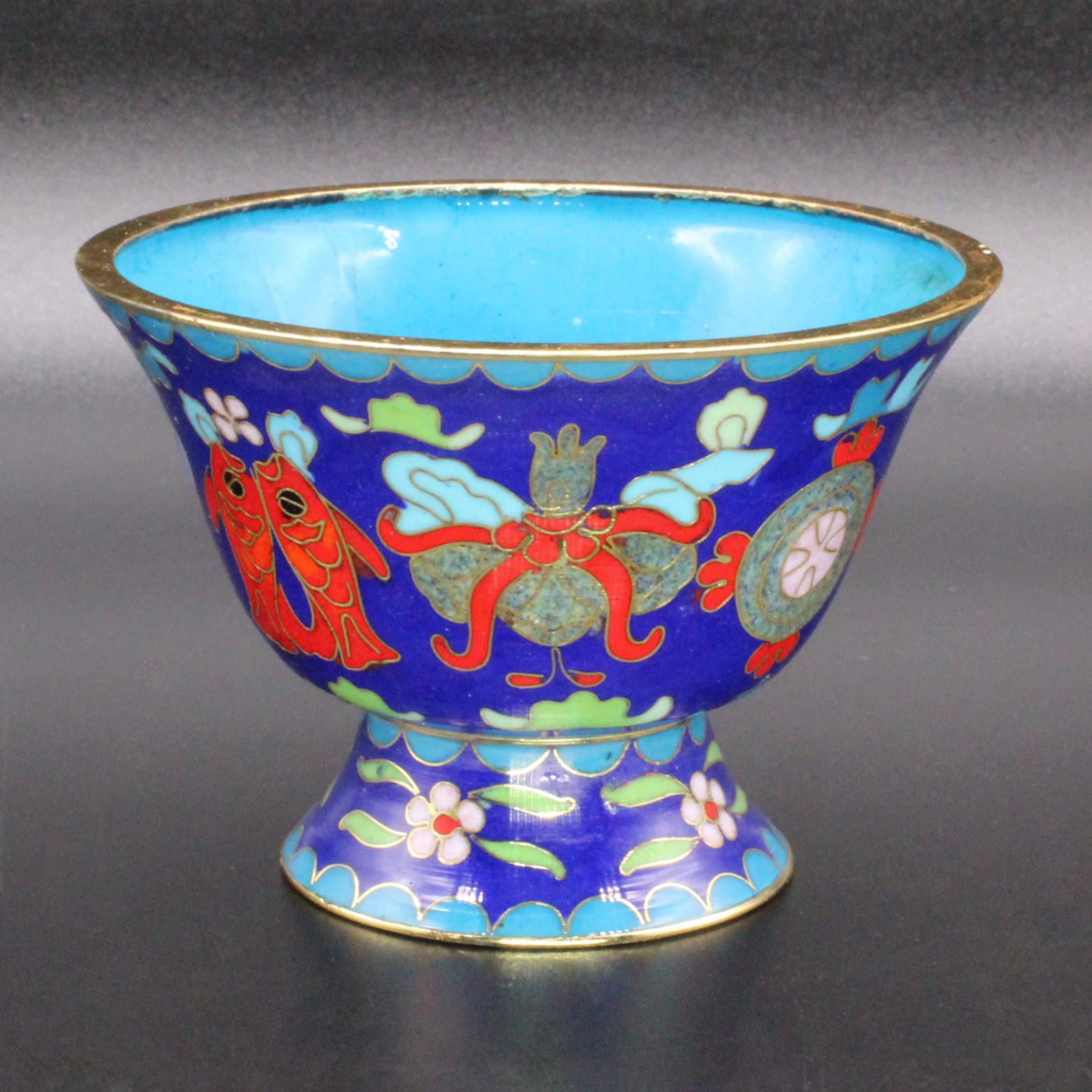 The cloisonne eight-treasure bowl is a traditional copper body, cloisonne enamel, polished, high-legged, eight-auspicious offering bowl and water bowl pic 7
