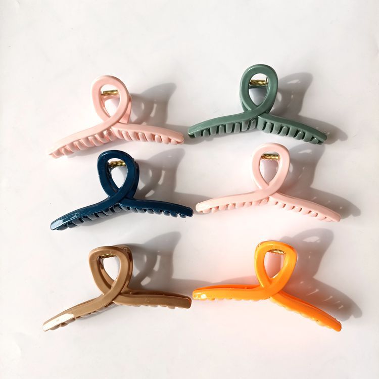 【 Zone 1-5 】697 Ribbon Gripper 12/ pack 1200/ box Plastic Straight Gripper, straight hair gripper, fashionable and trendy hair gripper, Internet celebrity hair gripper 1 yuan 2 yuan accessories wholesale pic 2