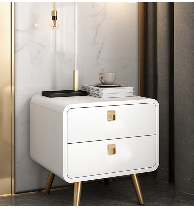 The black invisible handle of the tatami is embedded with the drawer handles of the cabinets and wardrobes. The sliding door is equipped with a golden concealed embedded handle pic 32