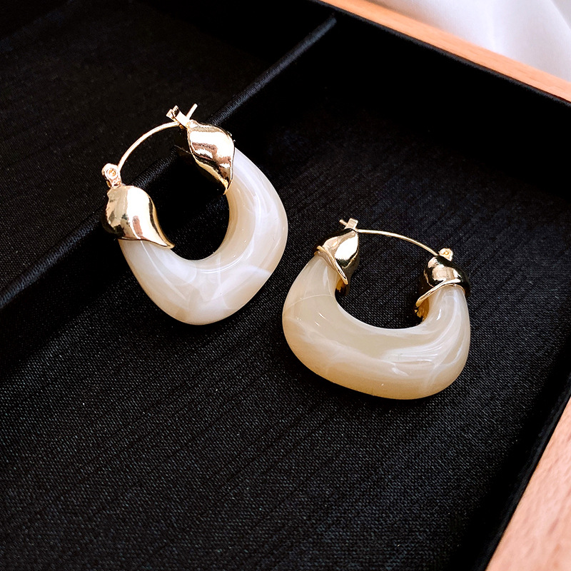 韩国复古树脂字母包包耳环简约个性设计耳扣潮流气质高级感耳饰女详情7