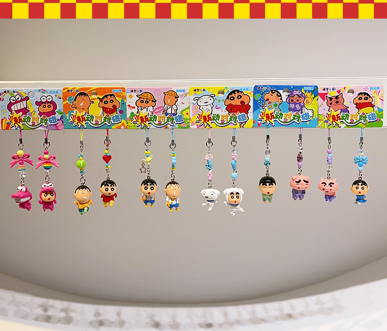 新款正版蜡笔小新小鼻嘎钥匙链闺蜜耳机吊坠小饰品精致手机链挂件详情18