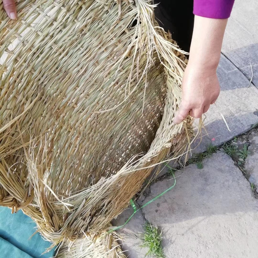 厂家直销下雪防滑草席子防汛草包稻草席子袋子护坡草袋编织袋防冻详情2