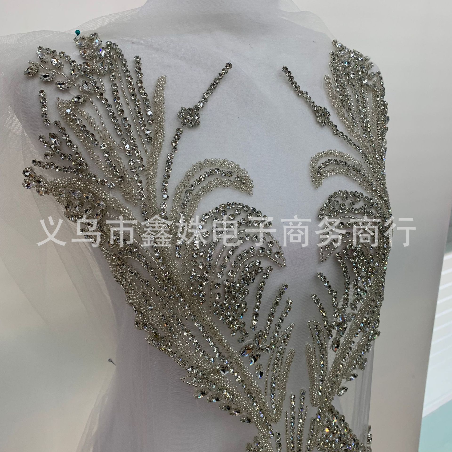 Sexy deep V-neck shining 2023 autumn new style banquet elegant heavy industry wedding dress accessories pic 3