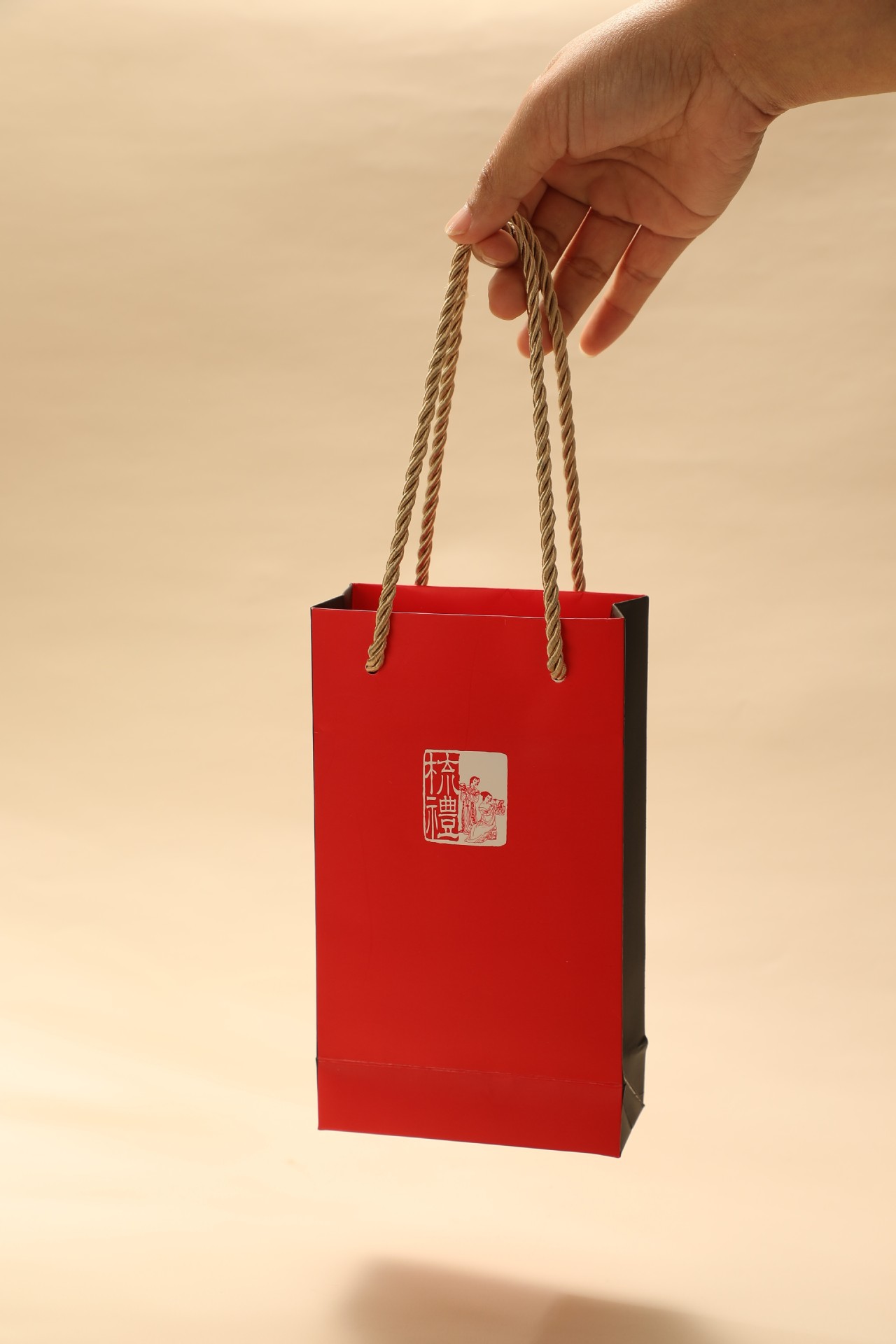 天然绿檀木按摩梳子经络梳头疗头皮五齿圆头按摩梳七齿疏通经络梳详情16