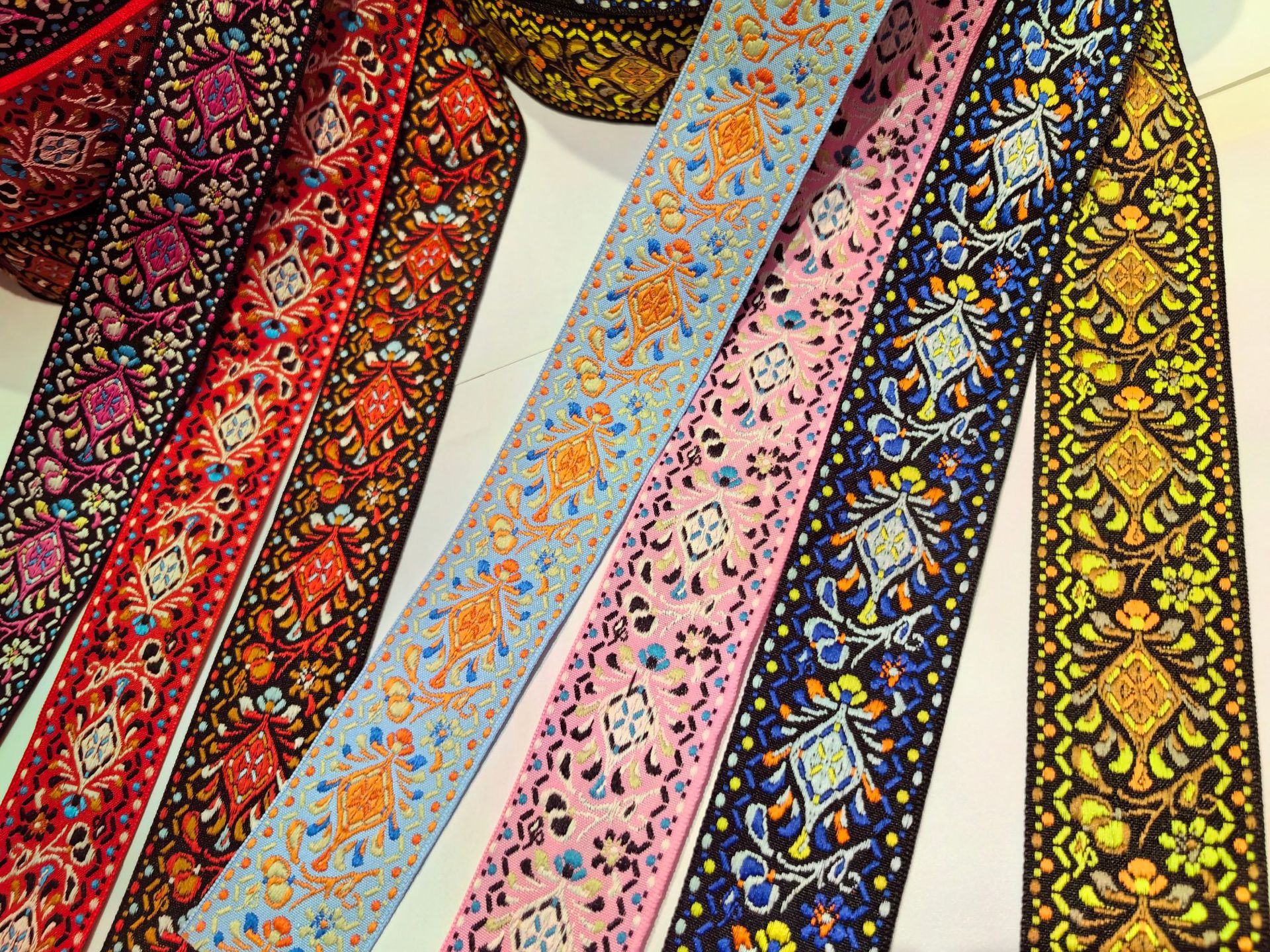 Wholesale of 4.0cm retro ethnic style totem pattern jacquard webbing lace ethnic clothing webbing accessories in stock pic 4