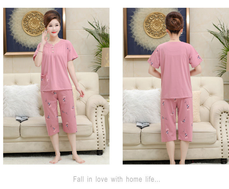 Middle-aged and elderly women wear summer short-sleeved, thin cotton clothes. Middle-aged women wear summer round-neck home clothes. Grandmothers and the elderly pic 55