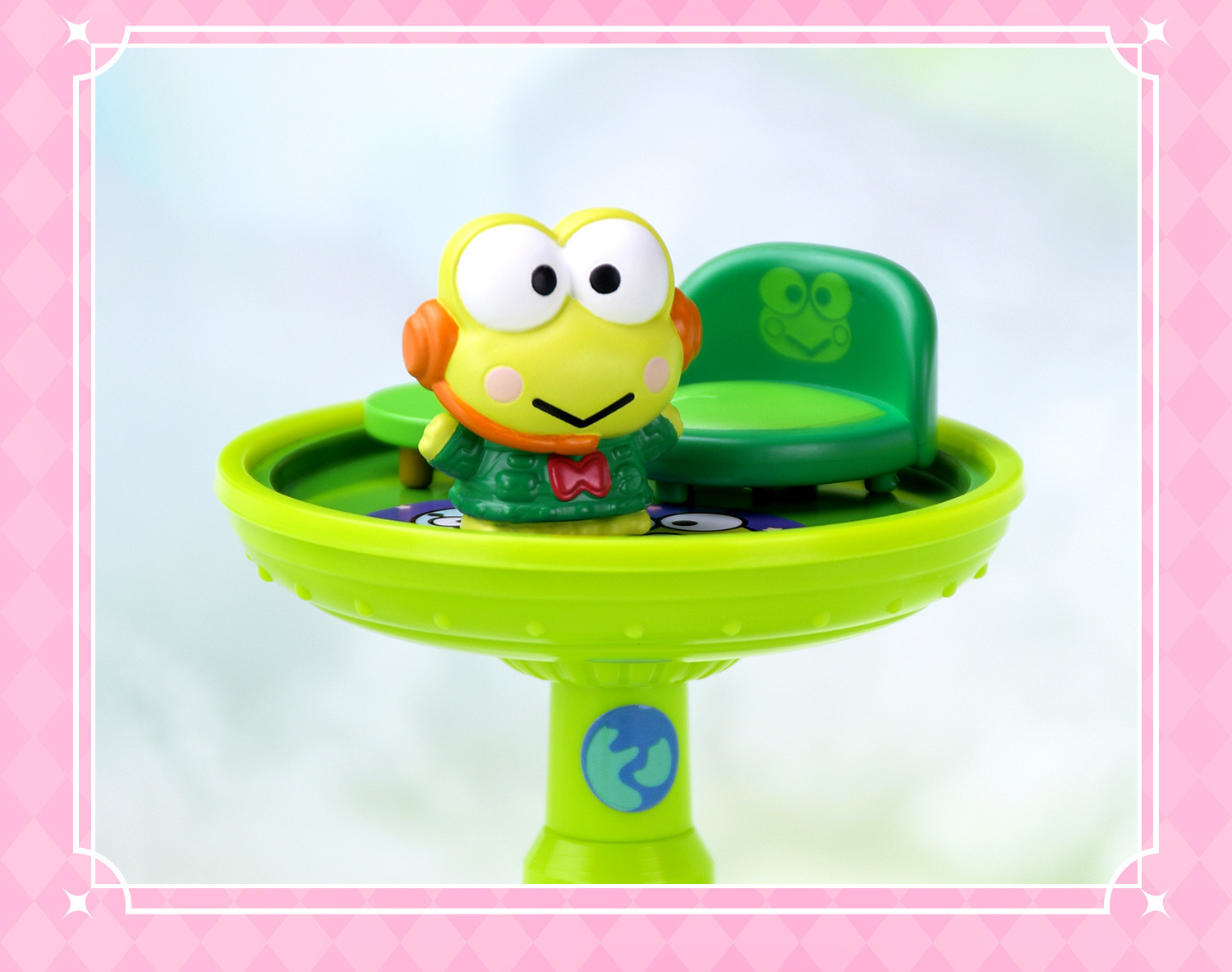 The official Sanrio family Dream Territory series blind box features a cute KT cat-themed decorative nest pic 17