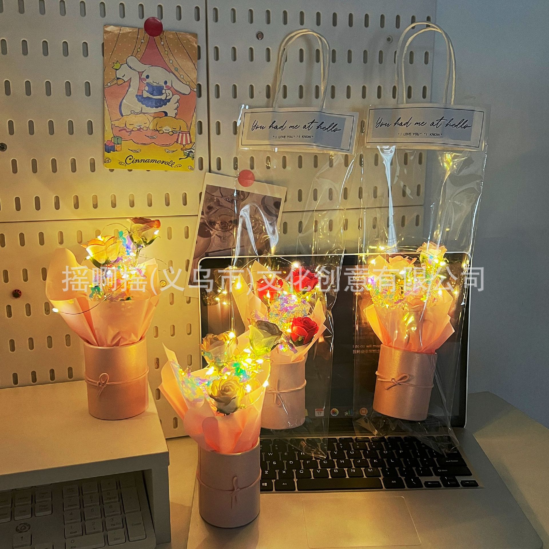 迷你玫瑰花束女神节礼物三八妇女节香皂花花束抱抱桶教师节礼物详情3