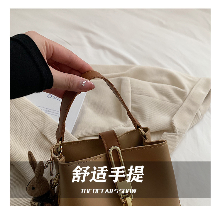 高级感大容量水桶包女2024新款潮韩系百搭宽肩带单肩包洋气斜挎包详情9