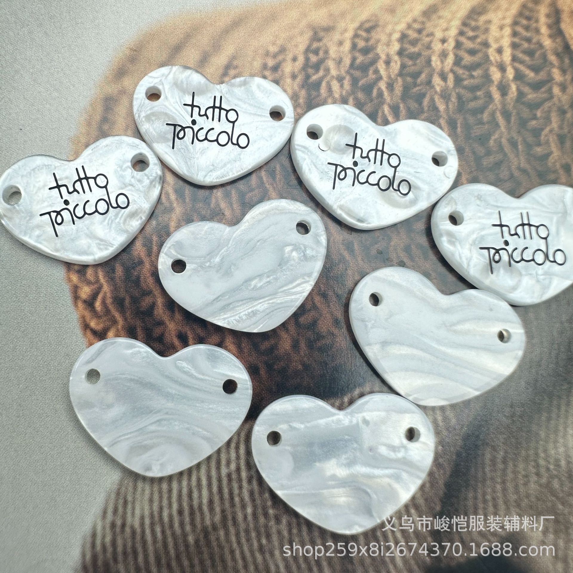 爱心标牌树脂仿贝壳彩色扣子异形不规则纽扣毛衣衬衣针织衫小铭牌详情9