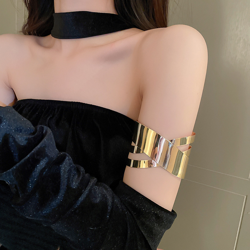Cross-border European and American open armband bracelet, high-end, niche, versatile bracelet, exaggerated, individual and fashionable jewelry for women wholesale pic 24
