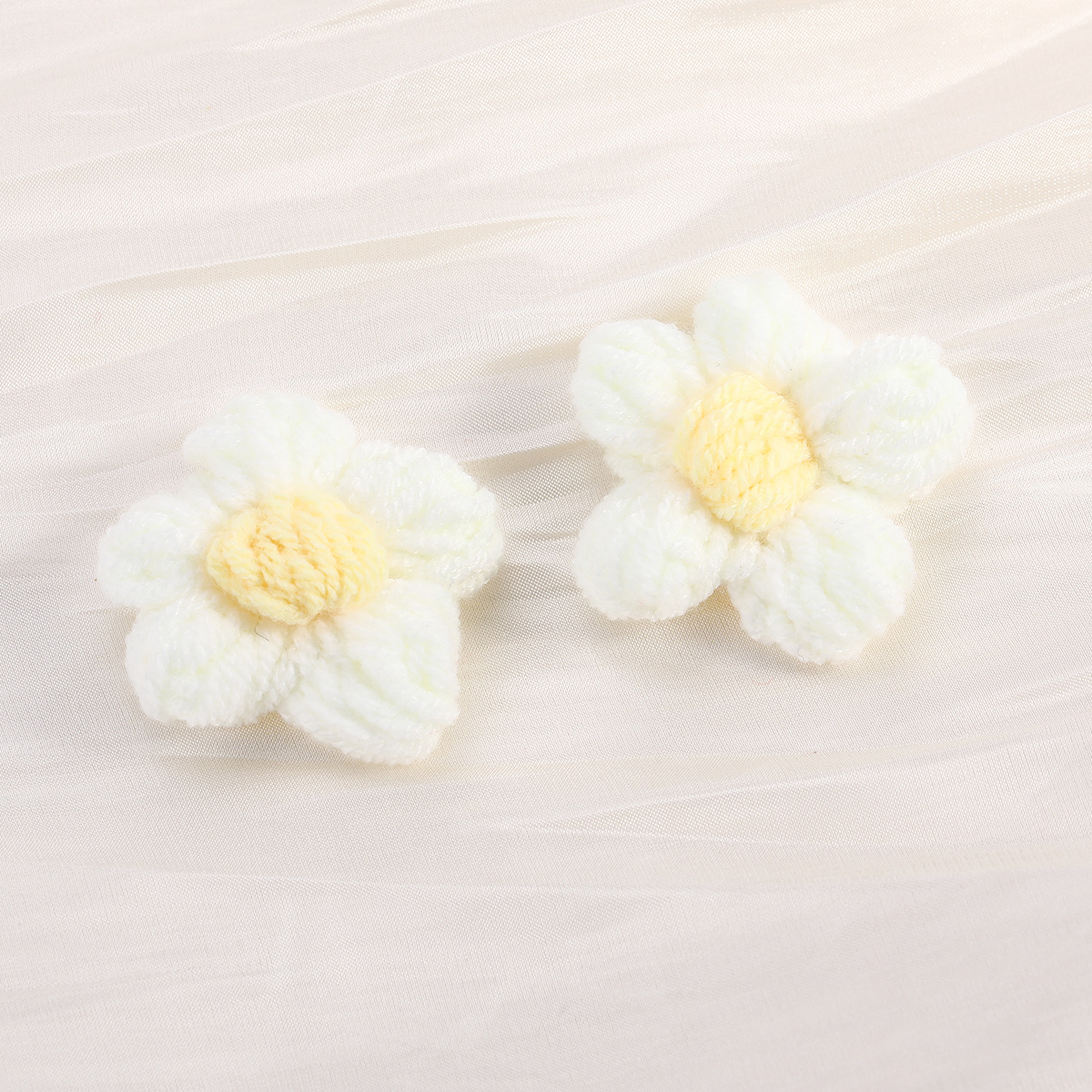 Cute handmade choux pastry, cotton, wool, thread, flower diy accessories, corsages, clothing accessories, bag pendants materials pic 21