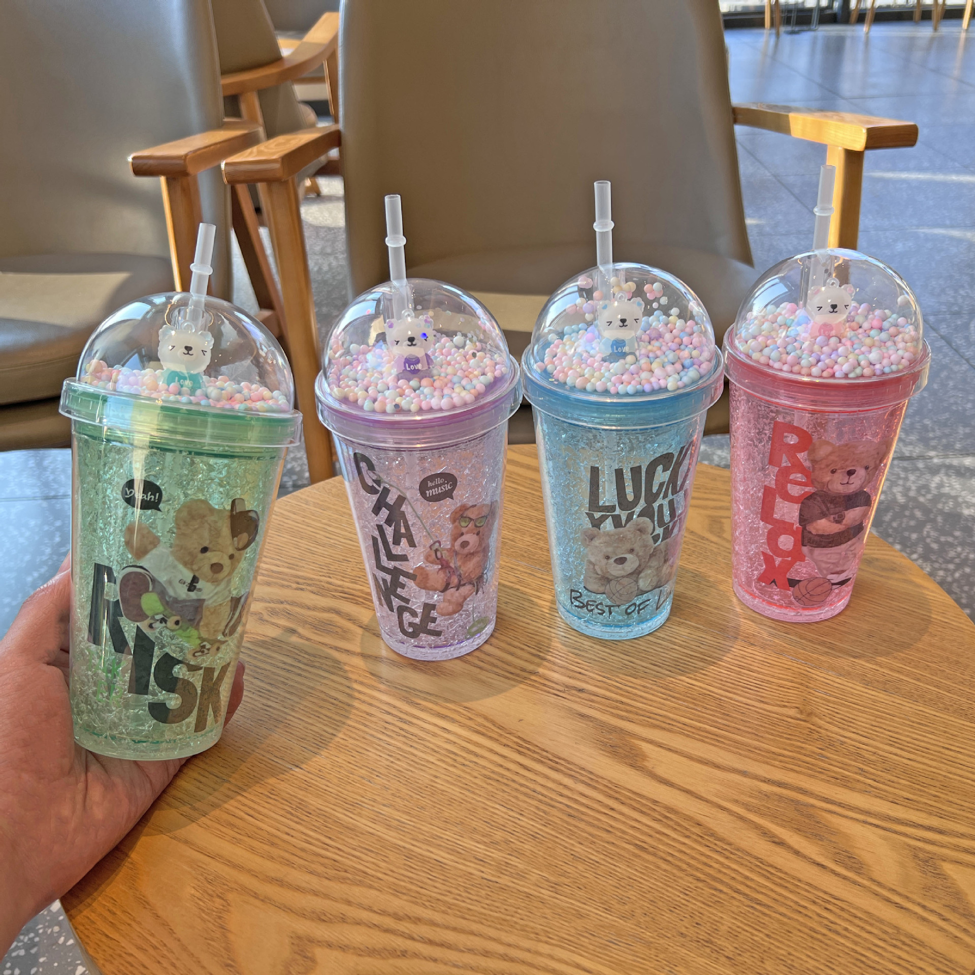 跨境新款卡通小熊杯双层塑料水杯可爱儿童便携高颜值吸管杯碎冰杯详情12