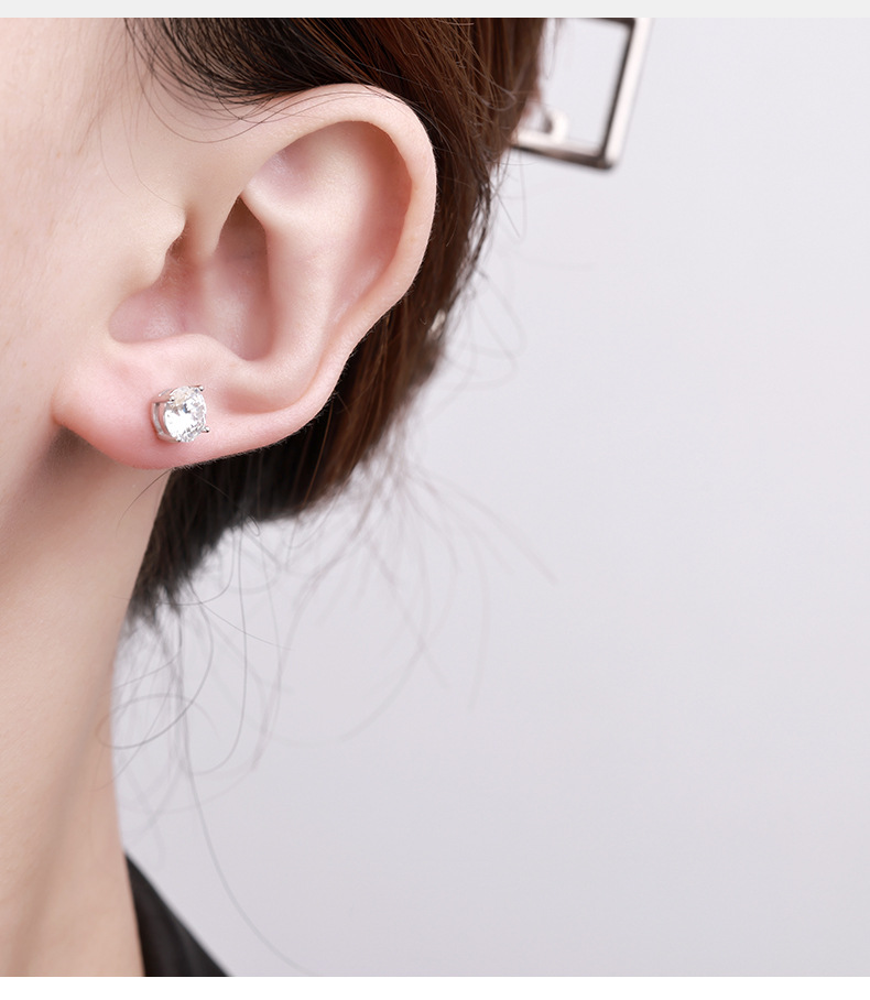 Zhuoheng Select 925 earrings with a high-end feel, one-carat white Moissan four-prong stud earrings, simple autumn and winter pure silver earrings pic 15