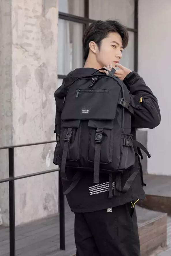 新款双肩背包男户外大容量学生书包可定LOGO轻便摄影包潮牌旅行包详情40