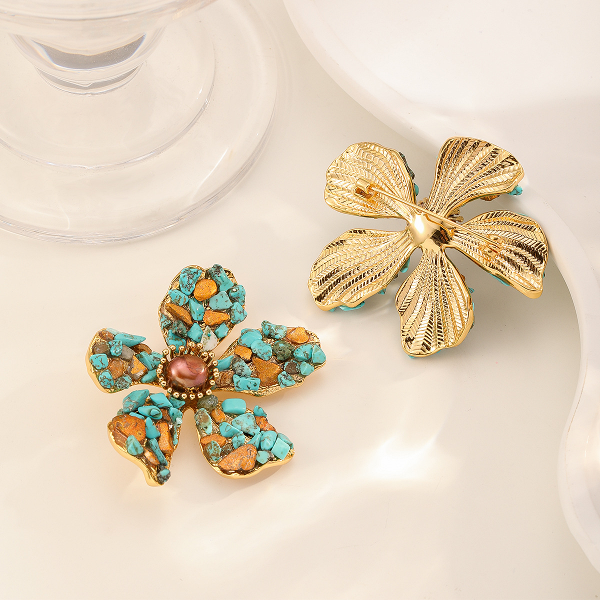 Nasha Cross-border Exclusive Blue pine crushed stone creative flower brooch, design sense, niche original design style brooch pic 10