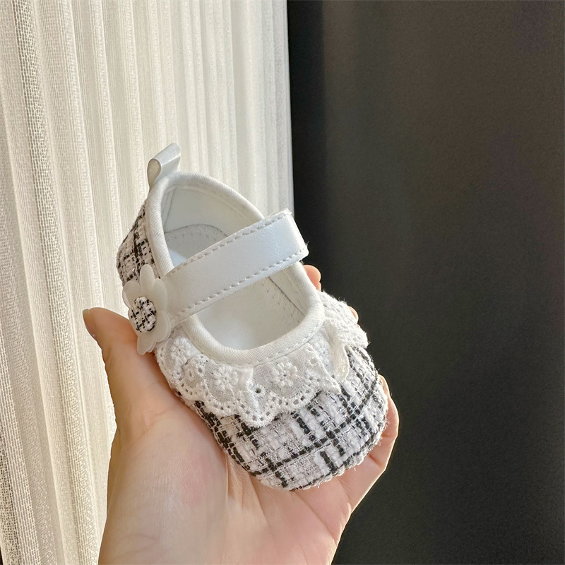 Spring and Autumn 0-1 year old baby princess shoes 3-6-12 months old girl baby Chanel-style breathable soled learning shoes single shoes pic 4