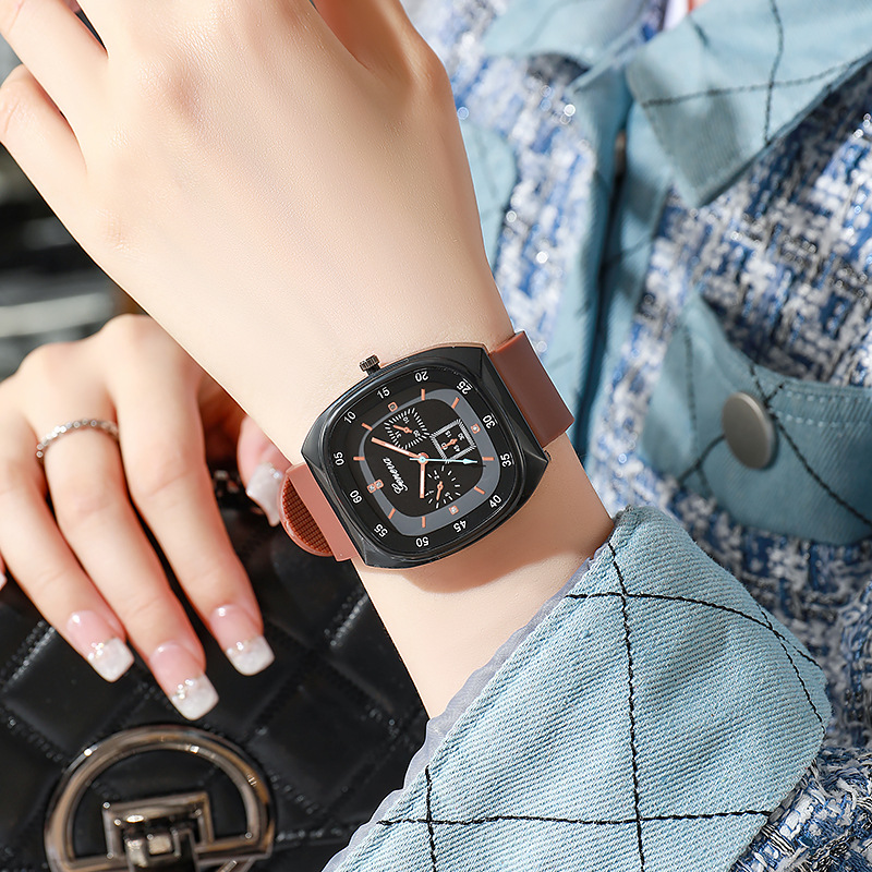 新款抖音高颜值女时尚硅胶带方形手表 女士三针石英腕表外贸详情4