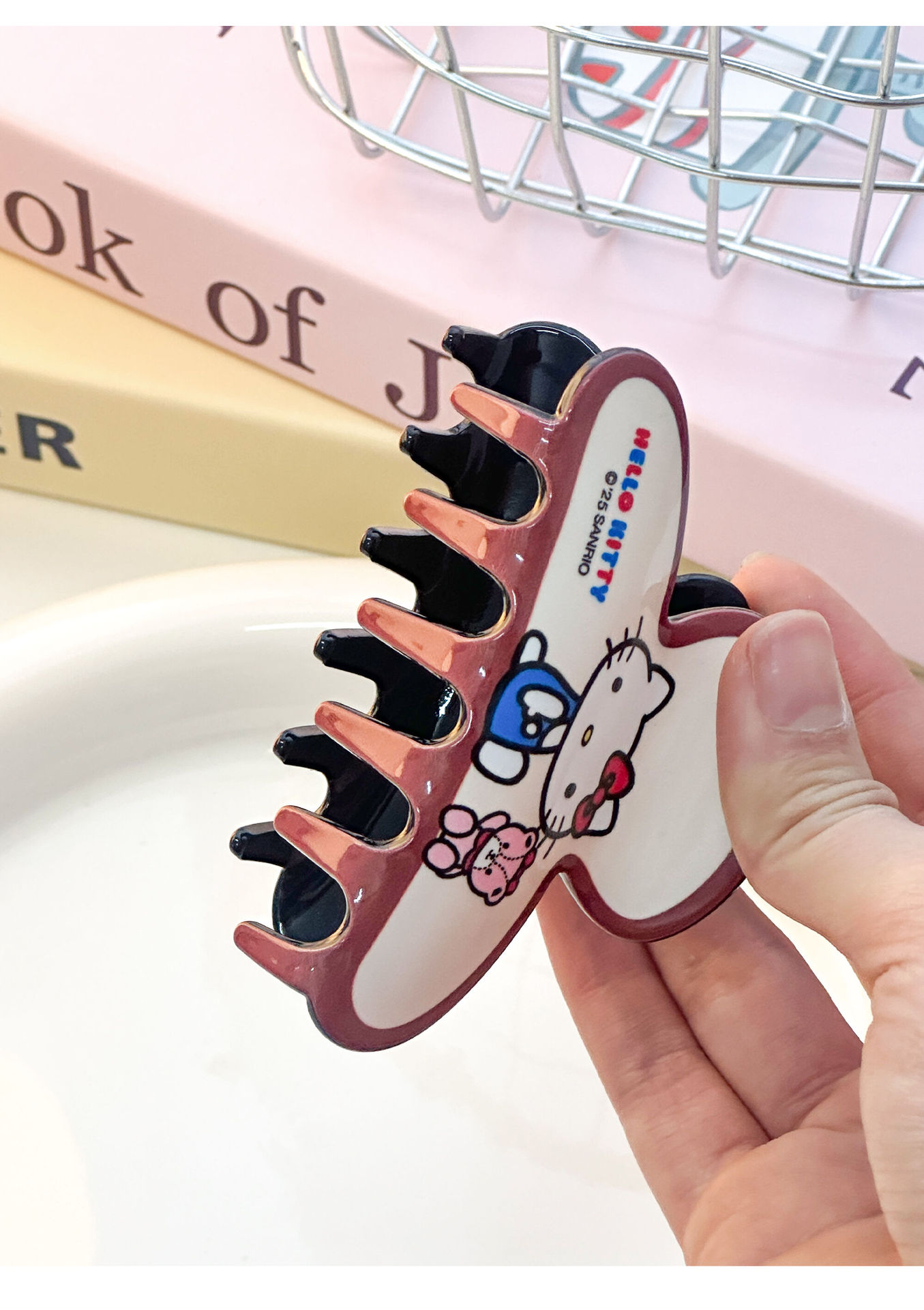 Sanrio officially authorized Hello Kitty hairpin cartoon, cute and girlish, shark hairpin at the back of the head pic 5
