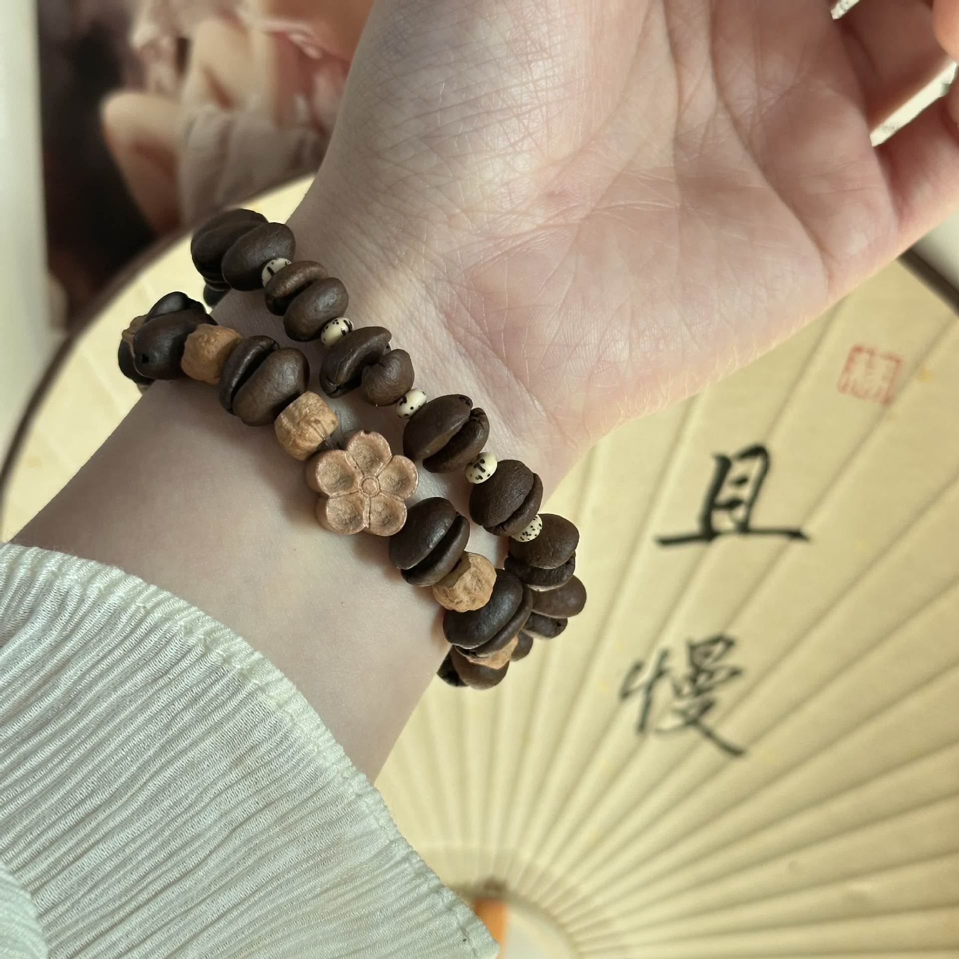 趣味咖啡豆猫爪串珠手链新中式设计感手作葫芦梅花手串百搭手链详情19