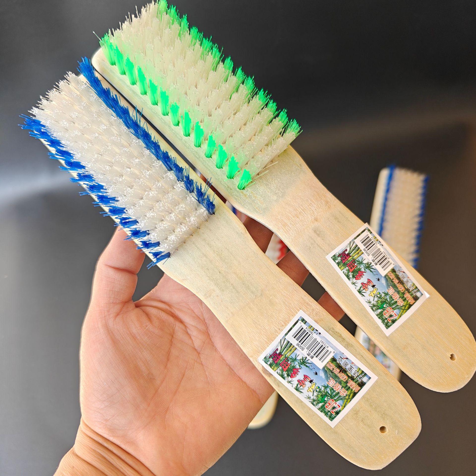 【 Outside 】 Thickened labeled bamboo shoe brush 280 yuan per piece, thickened bamboo shoe refreshing large long-handled durable shoe cleaning brush, daily use street stall 2-yuan store wholesale pic 5