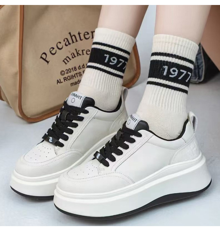 Xiaoxiangfeng thick-soled white sneakers for women 2025 new style, cake-soled cookie shoes, dwarf fun height-increasing shoes, sports casual shoes pic 3
