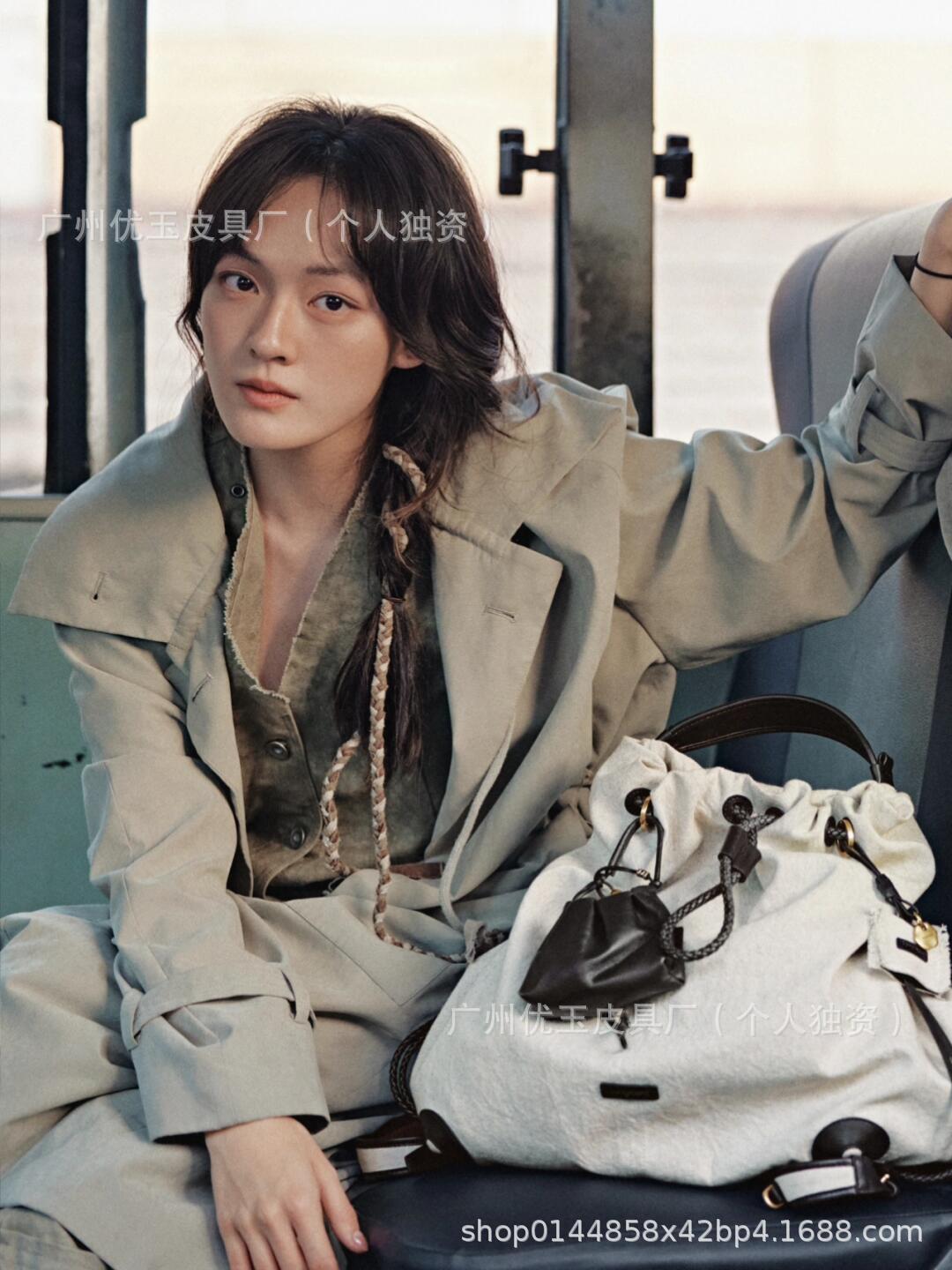 【文淇同款】Songmont山下有松百纳系列双肩包女大容量通勤电脑包详情13