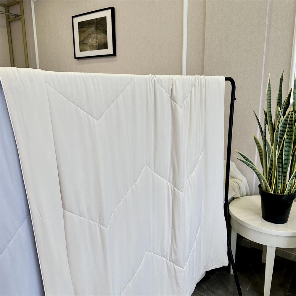 Little Ice Silkworm Cool Sensation Ice Silk Soybean Summer Cool Quilt, summer brocade ammonia naked sleep Cold Quilt, Summer Quilt, machine washable air-conditioned quilt pic 19