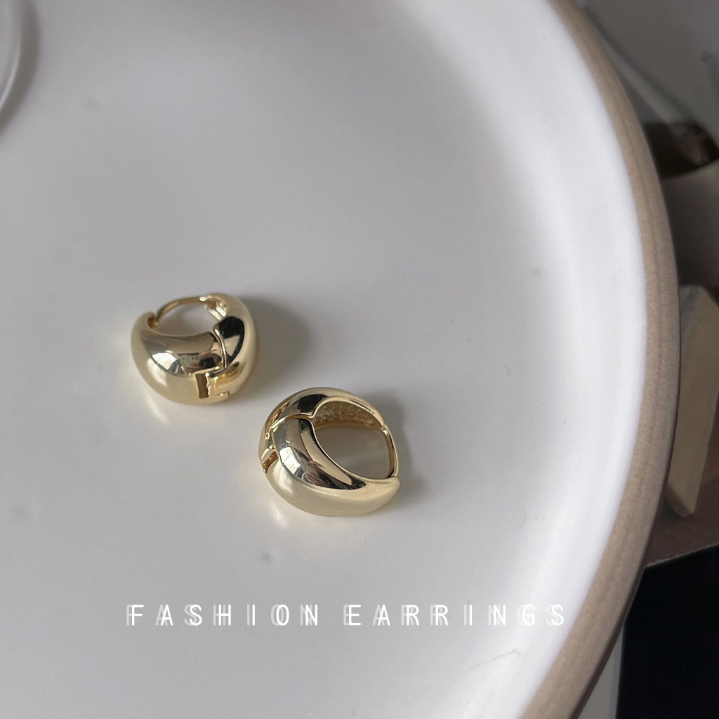 High-end feel ~ French simple smooth electroplated 14K ear buckles, daily metal feel earrings, factory earrings wholesale new style pic 3