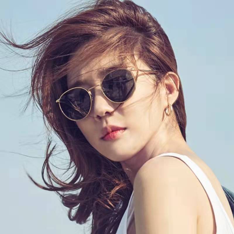 New fashionable sunglasses from Europe and America, high-end street style sunglasses for women, sunshade glasses, small round frame trendy metal sunglasses that show off the face pic 4