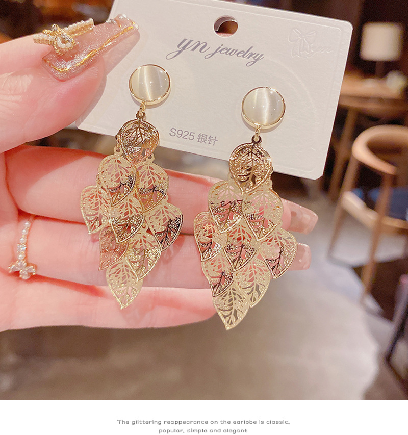 一叶暴富镂空树叶流苏耳环女s925银针圆形猫眼石气质网红长款耳饰详情4