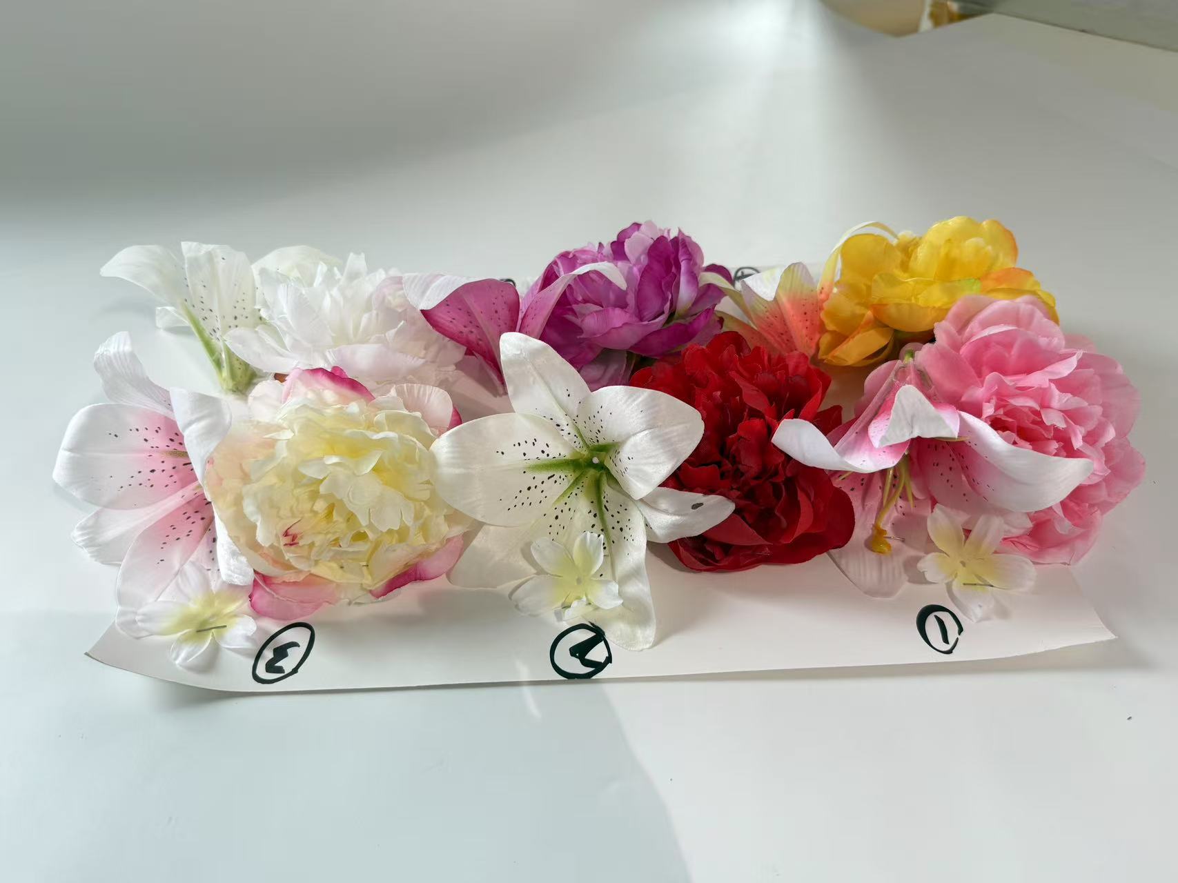 外贸跨境货源24头大把束仿真花玫瑰百合假花花束仿真花装饰摆件详情19