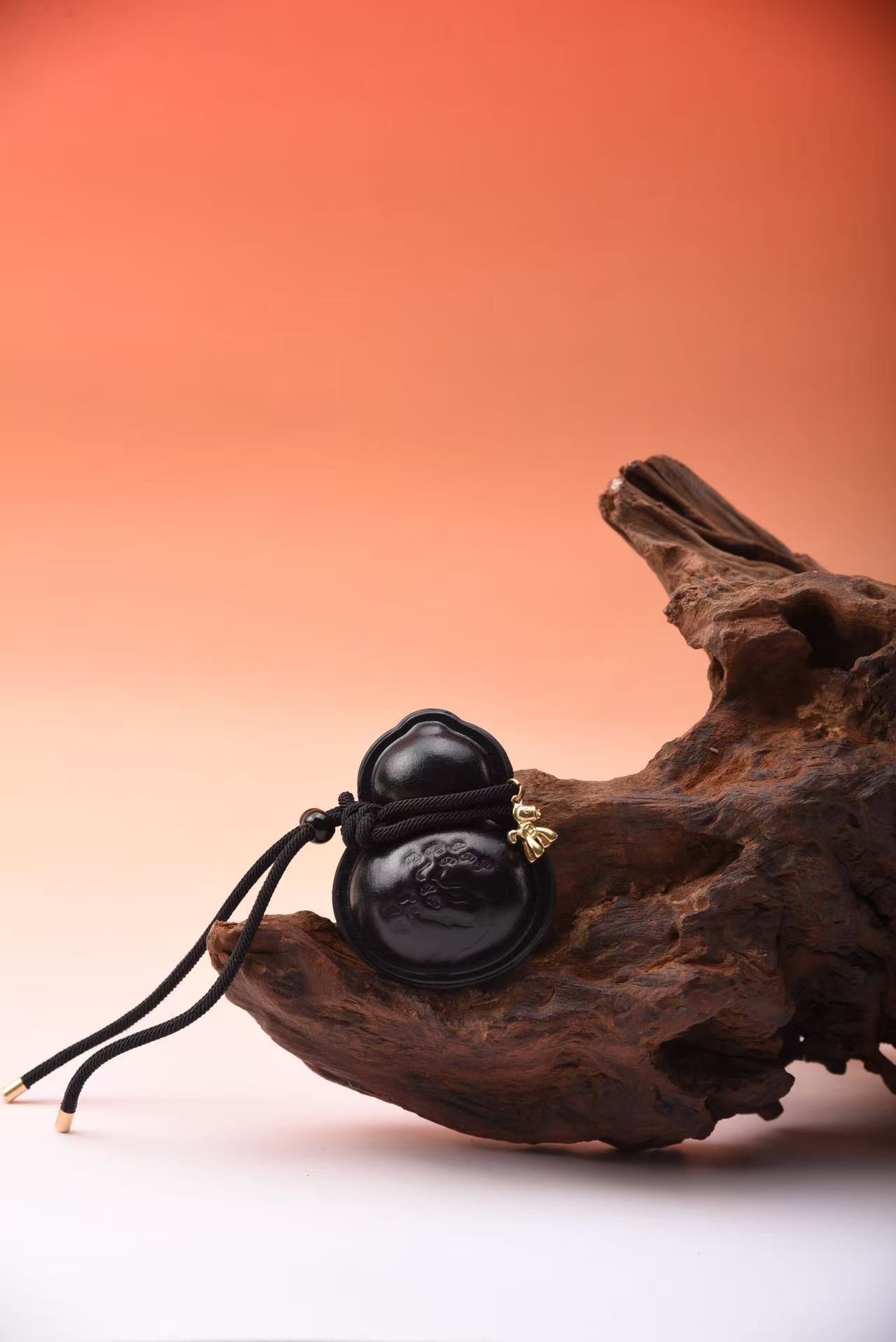 Hulu Cangsong Car Incense Burner, Incense Bag, Incense Hang, Fulu Cultural and Creative Gift, Cross-border Aromatic Car Incense burner pic 2