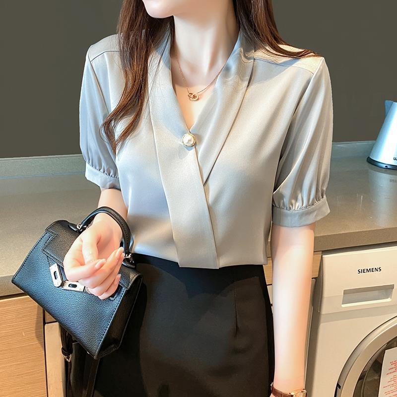 The new V-neck shirt for women in the spring and summer of 2024 is a fashionable and stylish short-sleeved chiffon shirt with a unique design sense pic 7