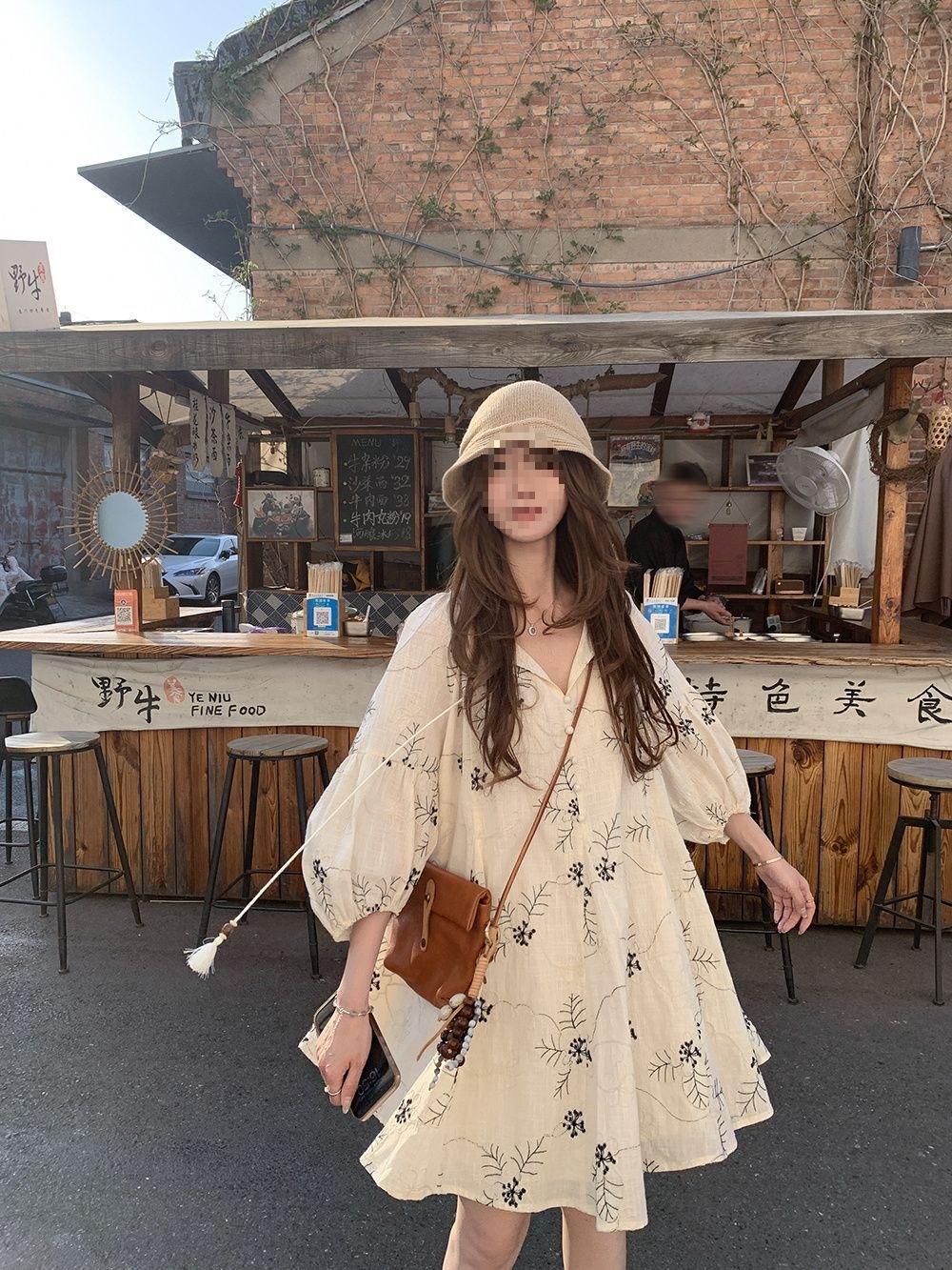 法式复古重工刺绣出游度假连衣裙夏季新款甜美流苏娃娃裙女详情2