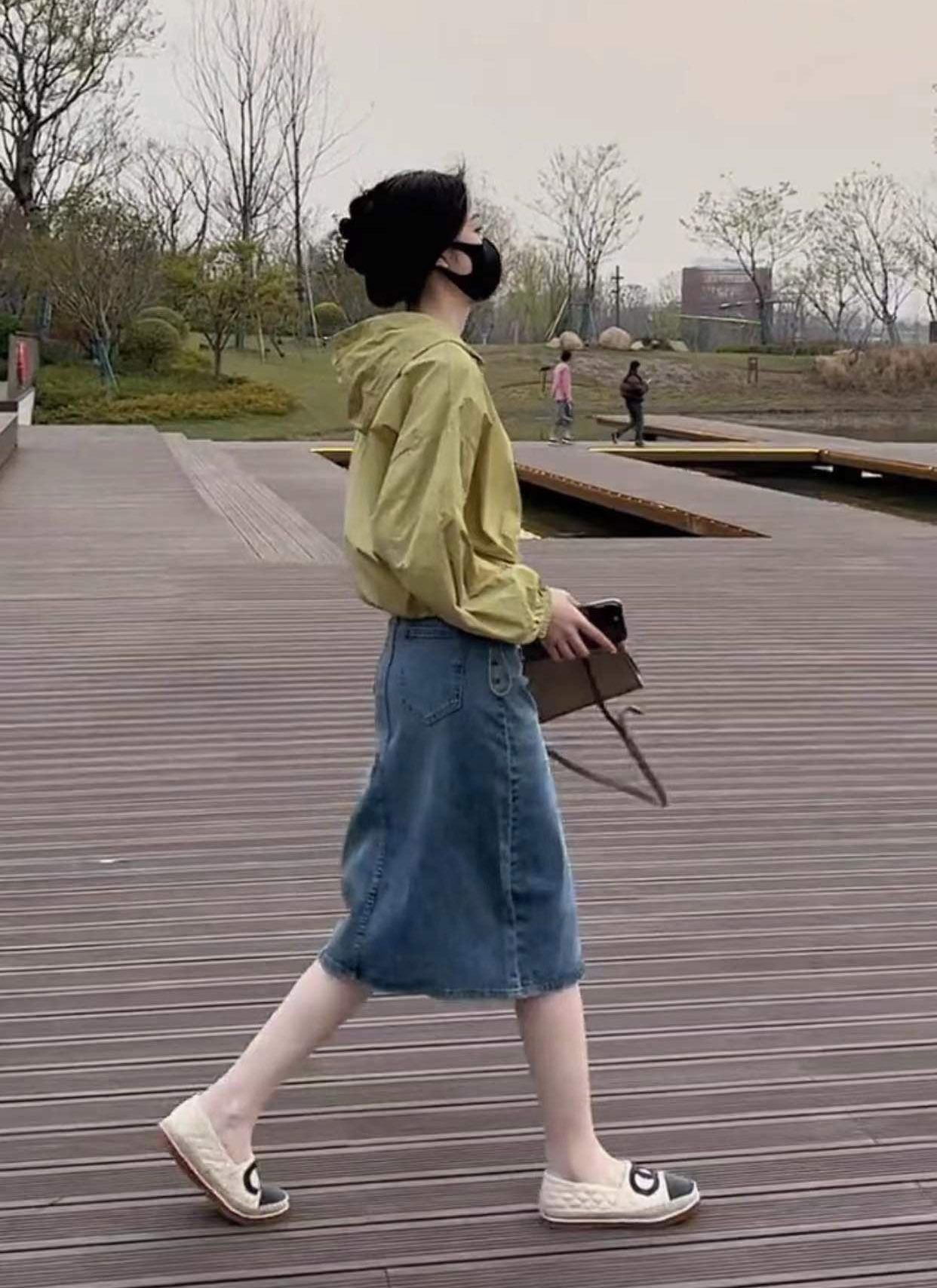 防晒衣女夏季薄款外套2024年新款短款小个子宽松百搭连帽防晒上衣详情4