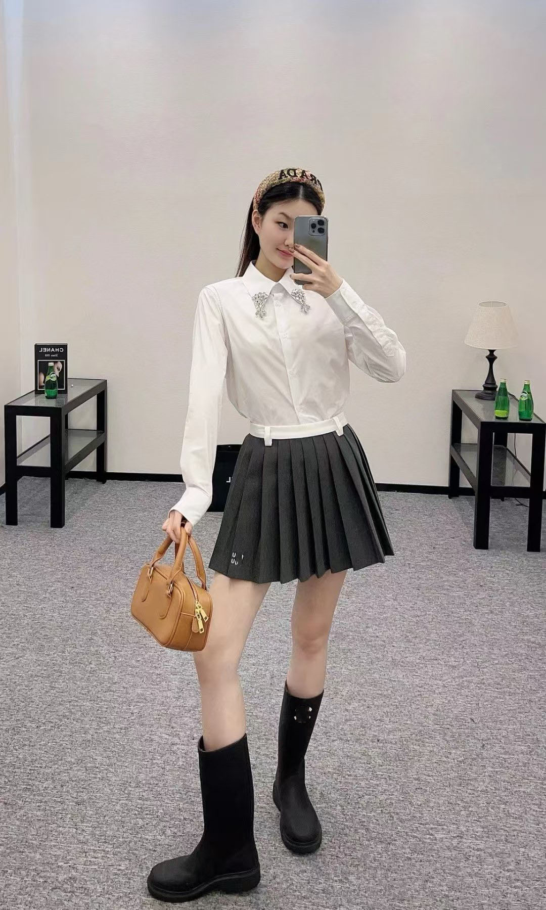 新款高品质P家少女风重工镶钻POLO领百搭简约长袖短款衬衫女详情6