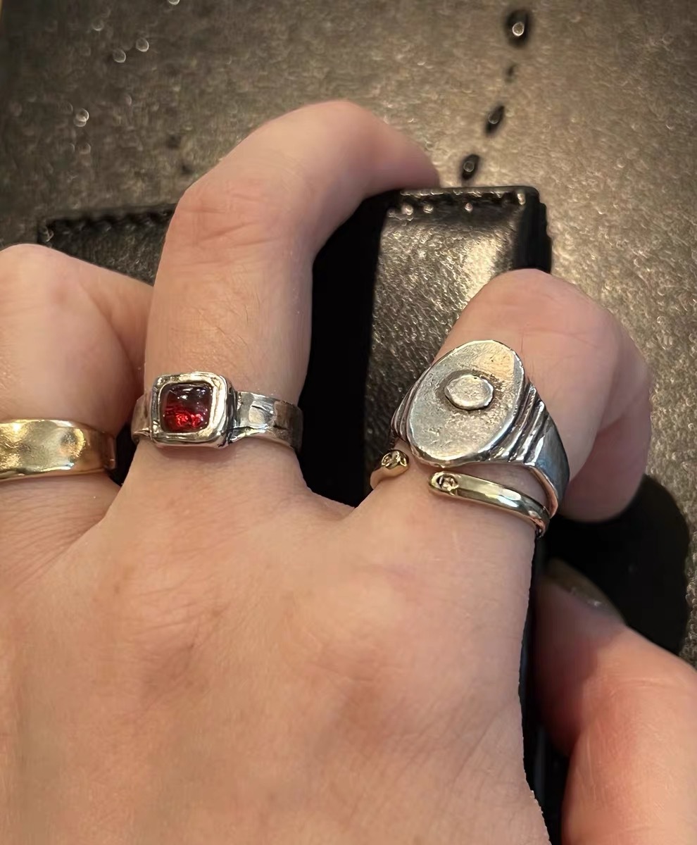 韩系小众设计mars25自制复古手工捶打纹红宝石戒指叠戴高级感指环详情1