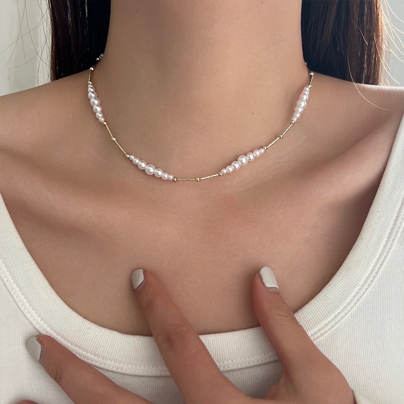 French retro double-layer pearl necklace, a light luxury, niche and high-end accessory for women, fashionable choker neck collarbone chain pic 9